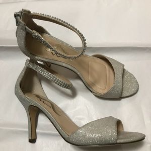 Nina heels size 6.5